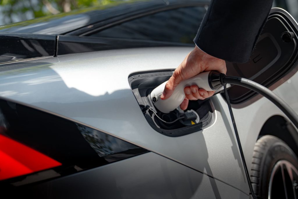 Recharger sa XPENG à Angoulême : maison, bornes publiques et trajets en Charente